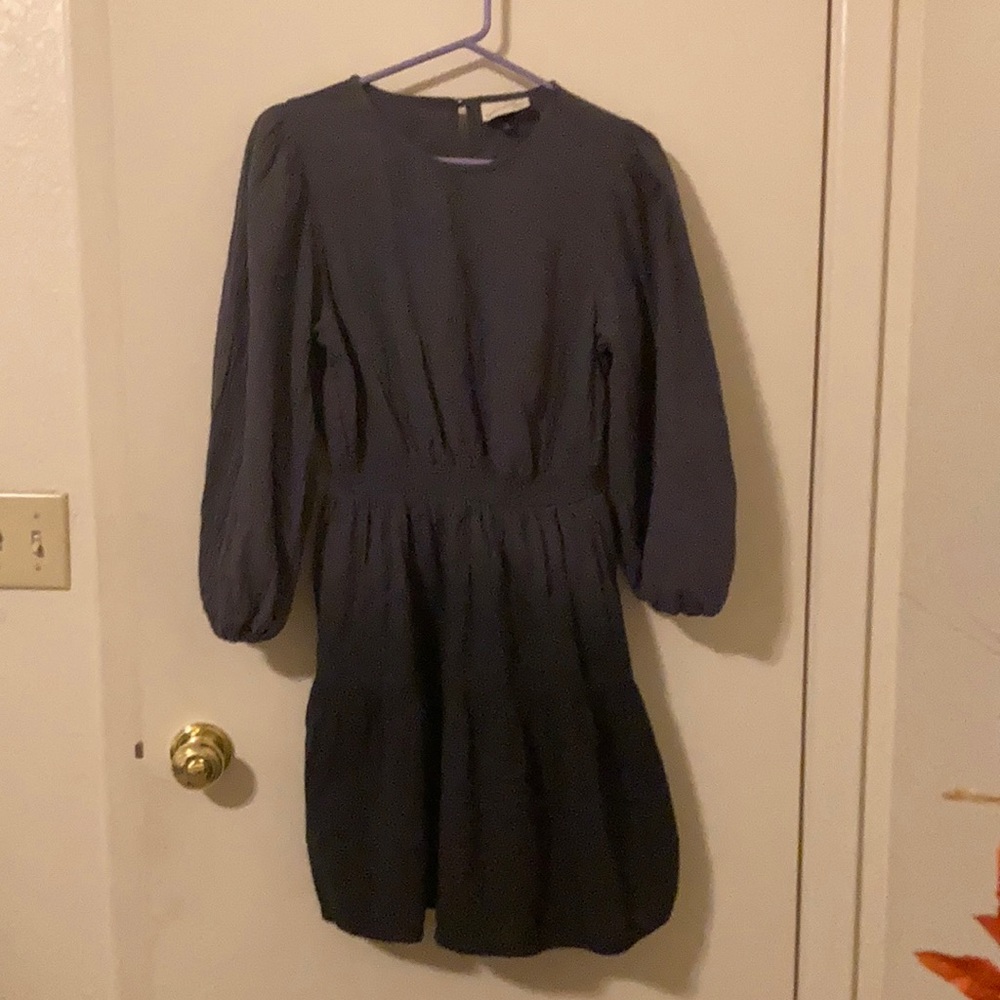 Small universal thread dress